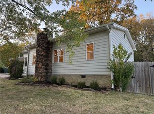 1714 E 5th St, Fayetteville, AR 72701