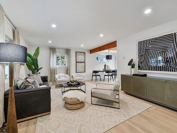 3rd image of 3700 Fair Oaks Ave
