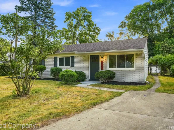 21350 Negaunee St, Southfield, MI 48033