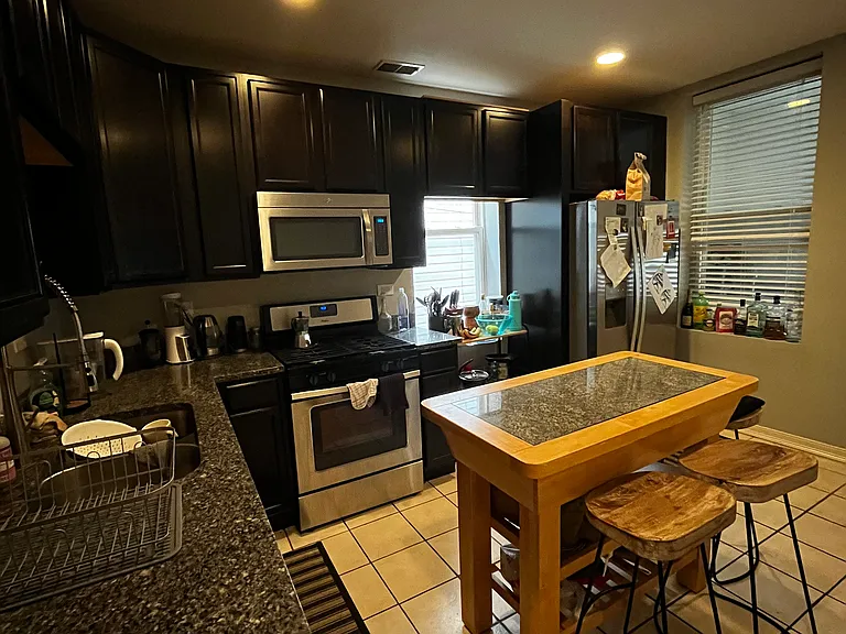 1645 N Mozart St #1 — Photo 8