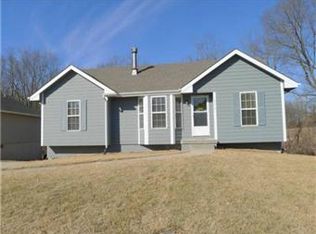 18610 Woodruff St, Smithville, MO 64089
