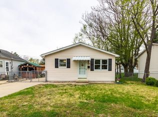 292 12th St, Wood River, IL