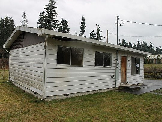 1st image of 3015 4th Street Pl SE