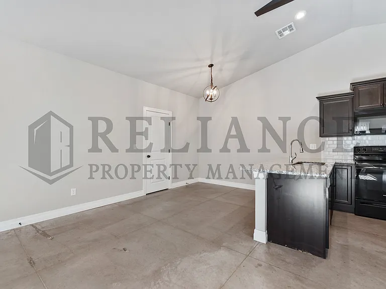 13630 W Nantucket St — Photo 9