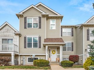 1602 Fieldstone Dr N, Shorewood, IL 60404