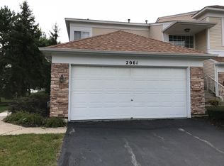2061 College Green Dr #0, Elgin, IL 60123