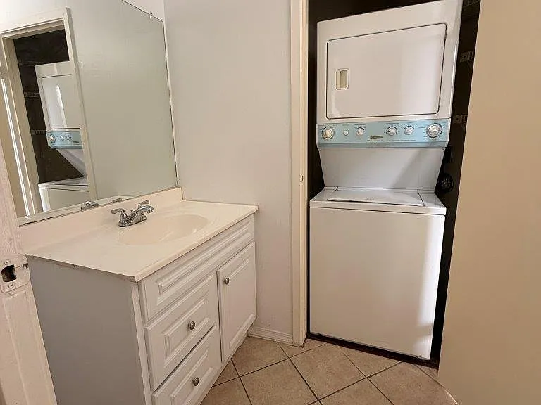 7901 Cambridge St #104 — Photo 9