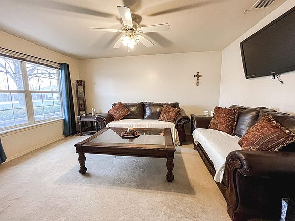 4th image of 3021/3023 Alhambra Dr