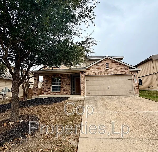 741 Clearbrook Ave — Photo 2