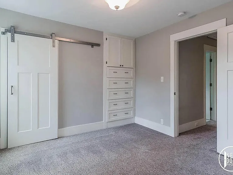 221 Sherman Ave — Photo 8