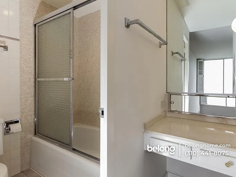 10501 Wilshire Blvd #1204 — Photo 16