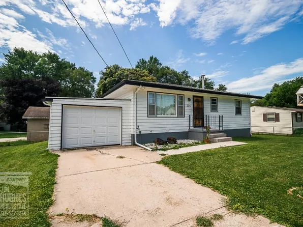 705 Townsend St, Glenwood, IA 51534