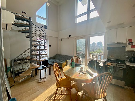 2nd image of 596 Washington Ave #5K