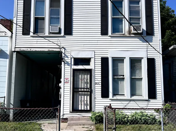 2416 Saint Xavier St, Louisville, KY 40212