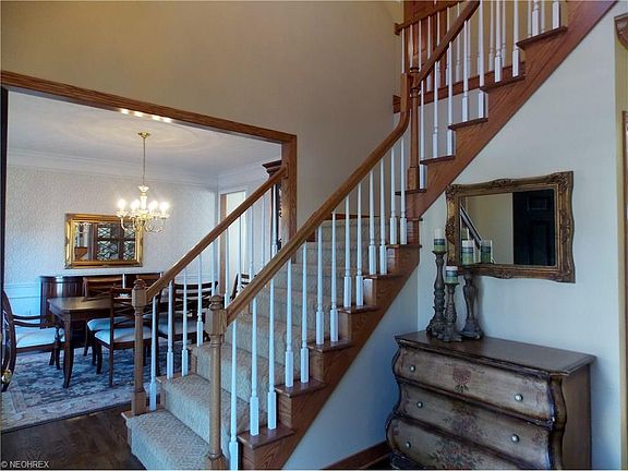 4th image of 1734 E Haymarket Way