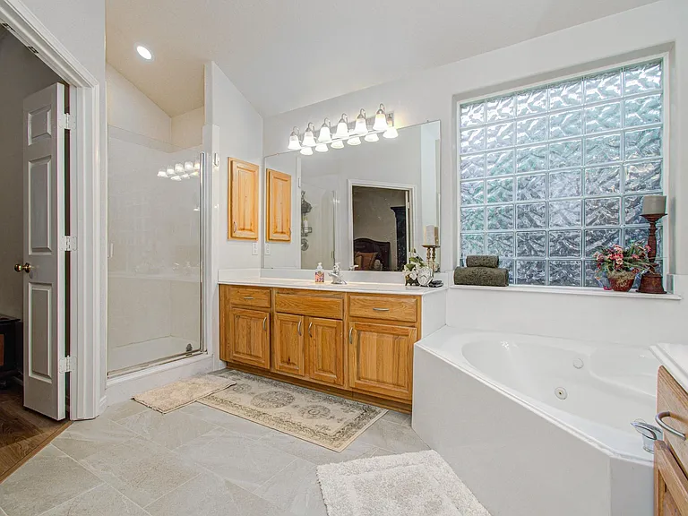 17611 Emerald Garden Ln — Photo 35
