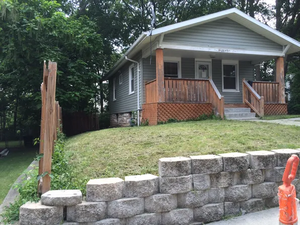 2845 Monroe Ave, Kansas City, MO 64128