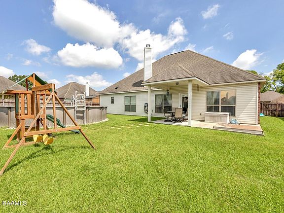 3rd image of 204 Arsenal Dr