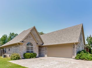 4155 Chaucer Dr, Southaven, MS 38672