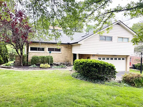 7541 Hosbrook Rd Photo 1