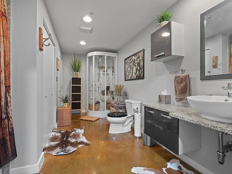 950 Broadway #27 — Photo 15