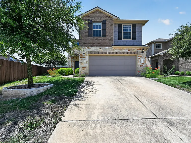16208 McAloon Way — Photo 1