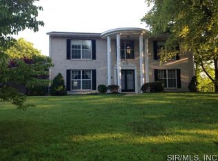 45 Gamlin Dr, Fairview Heights, IL 62208