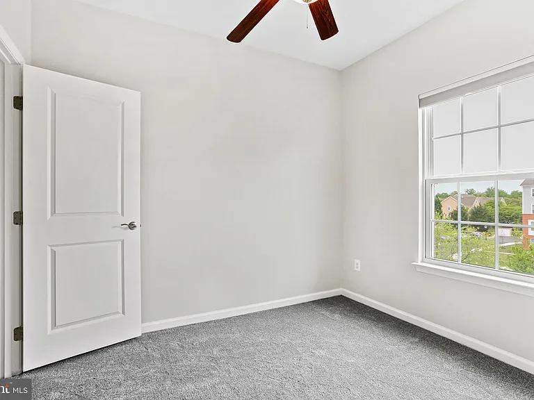 7610 Golden Slumber Ln — Photo 24
