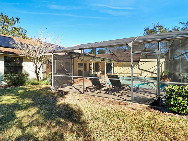4318 Woodtree Ln — Photo 47