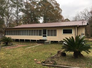 190 Cypress St, Zavalla, TX 75980