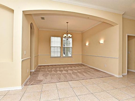 2nd image of 912 Waterside Dr