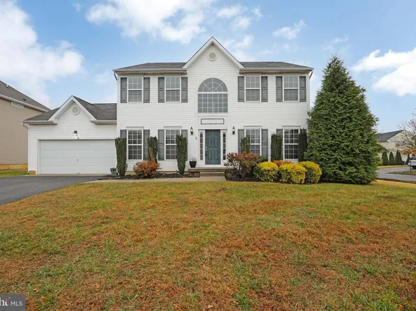 5 Concord Blvd, Sicklerville, NJ 08081