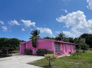 130 Mentone Rd, Boynton Beach, FL 33435