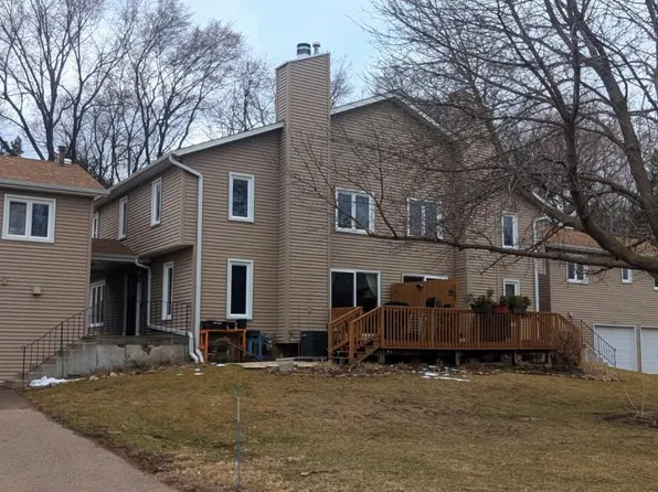 7305 Woodstock Curv, Bloomington, MN 55438