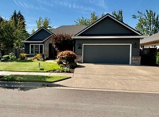 853 Old Orchard Ln, Springfield, OR 97477