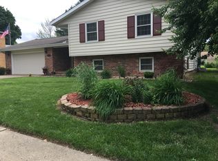 365 W Oak Ln, Decatur, IL 62526