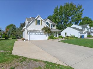 9158 Katherine St, North Ridgeville, OH 44039