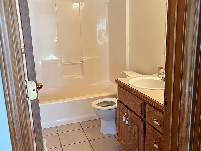 4352 W La Siesta St — Photo 8