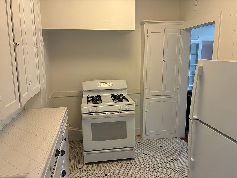 1st image of 2728 O St #D