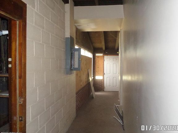 3rd image of 8631 4th Ave