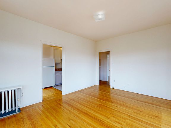 3rd image of 101 Capra Way APT 302