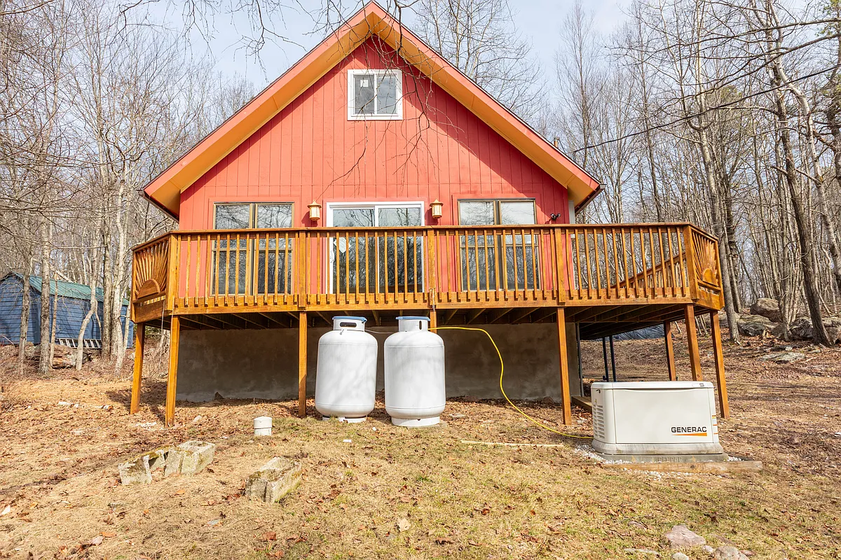 Building Photo - 354 Birch Dr