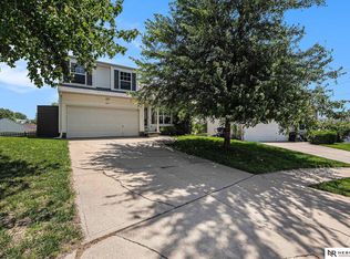2107 N 167th Cir, Omaha, NE 68116