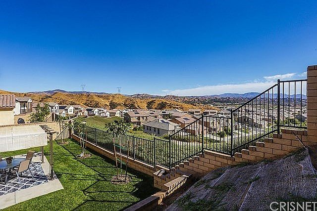 Santa Clarita View