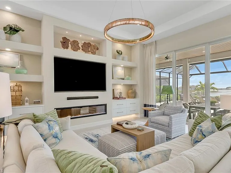 17302 Blue Sapphire Dr — Photo 3