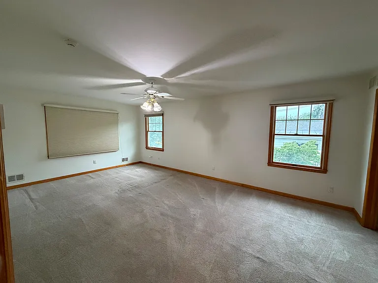 300 Saint Johns Pl — Photo 14
