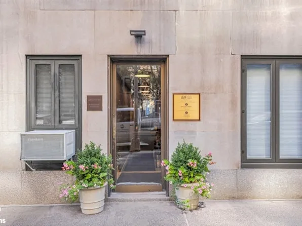 180 East 79th Street image 1 of 10