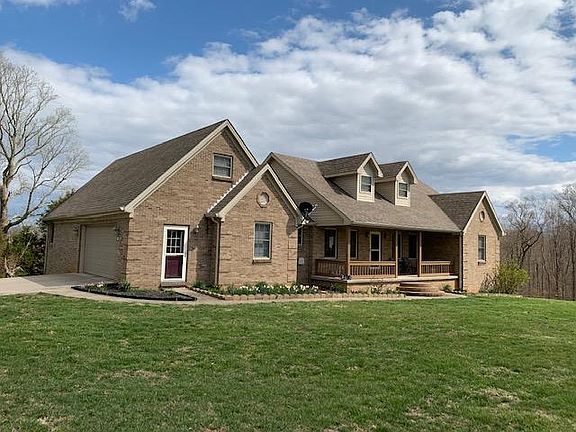 2nd image of 122 Cricket Ln