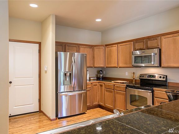 3rd image of 6218 118th St SE