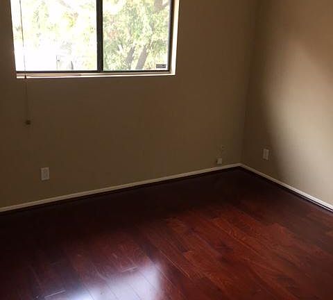 5th image of 18240 Oxnard St Unit 132